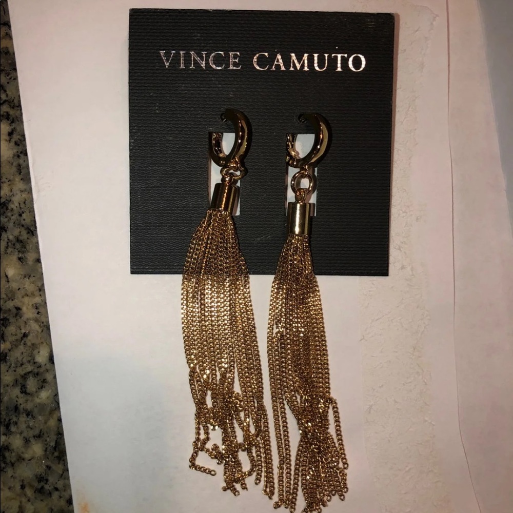 Vince camuto gold earrings